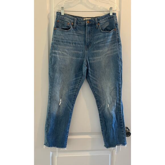 Madewell The High-Rise Slim Boyjean in Dover Wash: Raw-Hemmed Edition - Picture 4 of 12